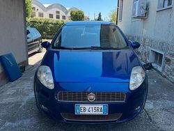 Blu Usata 2010 Fiat Punto Due volumi | 2100 € (Ottimo prezzo)