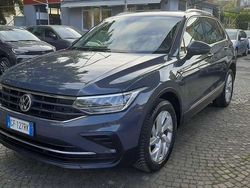 Grigio Usata 2021 VW Tiguan Life SUV | 26.900 € (Buon prezzo)