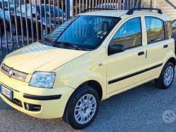 Giallo Usata 2008 Fiat Panda Climbing Tre volumi | 2499 € (Ottimo prezzo)