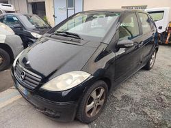 Nero Usata 2006 Mercedes A160 Avantgarde Tre volumi | 1100 € (Super prezzo)