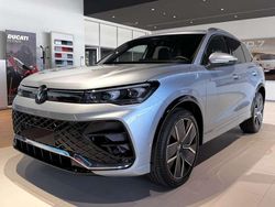 Grigio / metallizzato Nuova 2025 VW Tiguan R-line Plus SUV | 48.950 €