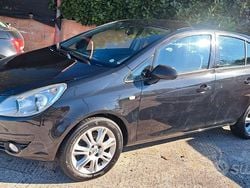 Nero Usata 2006 Opel Corsa Due volumi | 2400 € (Cara)