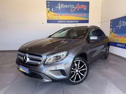 Grigio Usata 2015 Mercedes GLA200 Executive SUV | 17.490 € (Buon prezzo)