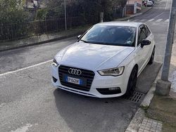Bianco Usata 2013 Audi A3 S-Line Tre volumi | 9500 € (Buon prezzo)