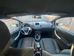 Bianco Usata 2015 Ford Fiesta | 7500 € (Buon prezzo)