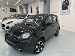 Nero metallizzato Usata 2023 Fiat Panda Cross Cross Due volumi | 10.990 € (Super prezzo)