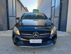 Nero Usata 2017 Mercedes A180 Tre volumi | 13.700 € (Buon prezzo)