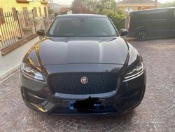 Nero Usata 2017 Jaguar F-Pace R-Sport SUV | 20.000 € (Buon prezzo)