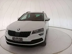 Bianco Usata 2022 Skoda Karoq Executive SUV | 17.900 € (Ottimo prezzo)