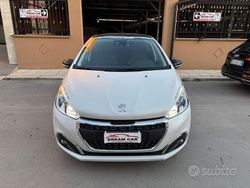 Bianco Usata 2016 Peugeot 208 GT-line Due volumi | 6990 € (Buon prezzo)