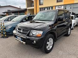 Nero Usata 2005 Mitsubishi Pajero Intense SUV | 13.800 € (Molto cara)