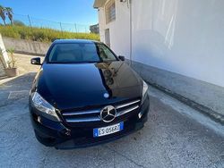 Nero Usata 2013 Mercedes A180 Tre volumi | 10.800 € (Ottimo prezzo)