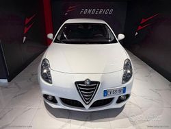 Bianco Usata 2014 Alfa Romeo Giulietta Exclusive Tre volumi | 3999 € (Ottimo prezzo)