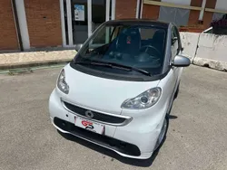 Bianco Usata 2011 Smart ForTwo Coupé Due volumi | 3990 € (Buon prezzo)