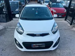 Bianco Usata 2013 Kia Picanto Style Due volumi | 4589 € (Buon prezzo)