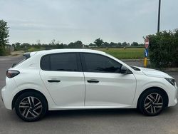 Bianco Usata 2022 Peugeot 208 Due volumi | 13.500 € (Buon prezzo)