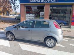 Grigio Usata 2009 Fiat Grande Punto Active Due volumi | 2900 € (Buon prezzo)