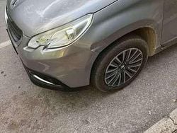 Usata 2015 Peugeot 2008 Access SUV | 6700 € (Buon prezzo)