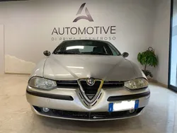 Argento Usata 2001 Alfa Romeo 156 Distinctive Tre volumi | 2999 € (Buon prezzo)