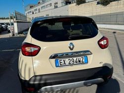 Usata 2015 Renault Captur SUV | 11.500 € (Cara)