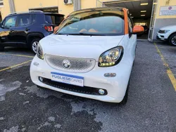 Bicolor Usata 2015 Smart ForTwo Coupé Edition #1 Due volumi | 9500 € (Buon prezzo)