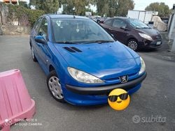 Blu Usata 2004 Peugeot 206 Tre volumi | 2400 € (Cara)