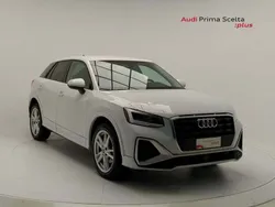 Bianco ghiaccio Usata 2023 Audi Q2 S-Line SUV | 31.900 € (Buon prezzo)