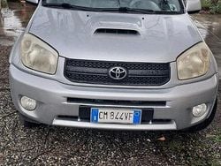 Usata 2004 Toyota RAV4 | 3000 € (Buon prezzo)