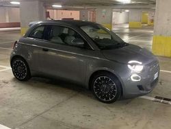 Grigio Usata 2022 Fiat 500e La Prima Due volumi | 16.800 € (Buon prezzo)
