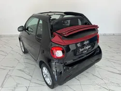 Nero Usata 2016 Smart ForTwo Cabrio Passion Cabrio | 12.990 € (Buon prezzo)