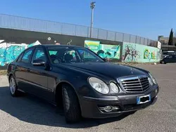 Usata 2009 Mercedes E300 Avantgarde Tre volumi | 7000 €