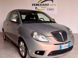 Argento Usata 2010 Lancia Ypsilon Due volumi | 3200 € (Buon prezzo)