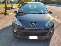 Grigio Usata 2010 Peugeot 207 Due volumi | 2800 € (Ottimo prezzo)