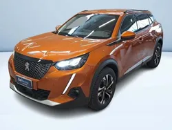 Arancione pastello Usata 2020 Peugeot 2008 Allure SUV | 17.200 € (Buon prezzo)