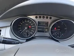 Usata 2009 Mercedes R280 Monovolume | 8700 €