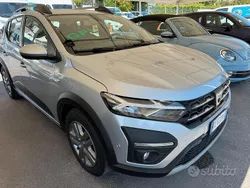Usata 2022 Dacia Sandero Expression Due volumi | 13.900 € (Buon prezzo)
