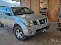 Grigio Usata 2006 Nissan Navara Pick-up | 10.500 € (Molto cara)