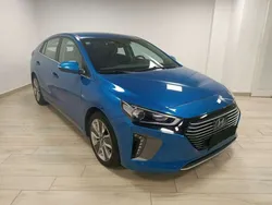 Blu Usata 2018 Hyundai Ioniq Style Tre volumi | 12.900 € (Buon prezzo)