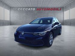 Blu Usata 2023 VW Golf VIII Life Tre volumi | 22.900 € (Ottimo prezzo)