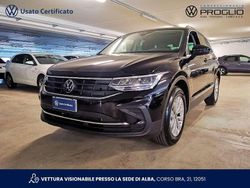 Deep black perlato Usata 2023 VW Tiguan Life SUV | 32.600 € (Buon prezzo)