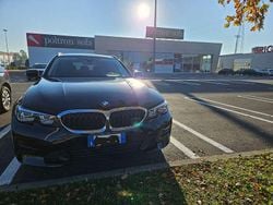 Nero Usata 2021 BMW 316 Advantage Station wagon | 23.900 € (Buon prezzo)