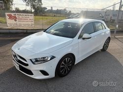 Bianco Usata 2021 Mercedes A180 Tre volumi | 20.900 € (Super prezzo)