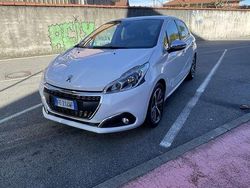 Usata 2016 Peugeot 208 GT-line Due volumi | 9200 € (Buon prezzo)