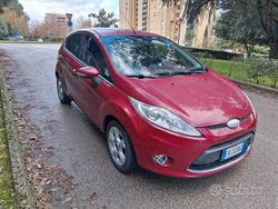 Rosso Usata 2010 Ford Fiesta Titanium Tre volumi | 2500 € (Ottimo prezzo)