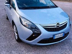 Grigio Usata 2015 Opel Zafira Tourer Monovolume | 4000 € (Ottimo prezzo)