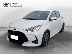 Bianco Usata 2021 Toyota Yaris Hybrid Trend Tre volumi | 17.800 € (Cara)