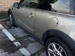 Oro Usata 2011 Mini Cooper D Due volumi | 5500 € (Buon prezzo)