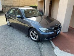 Grigio Usata 2008 BMW 320 Tre volumi | 1800 € (Ottimo prezzo)