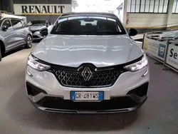Bianco perla metallizzato Usata 2023 Renault Arkana Esprit Alpine SUV | 24.900 € (Cara)