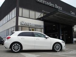 Bianco Usata 2019 Mercedes A180 Tre volumi | 23.500 € (Buon prezzo)